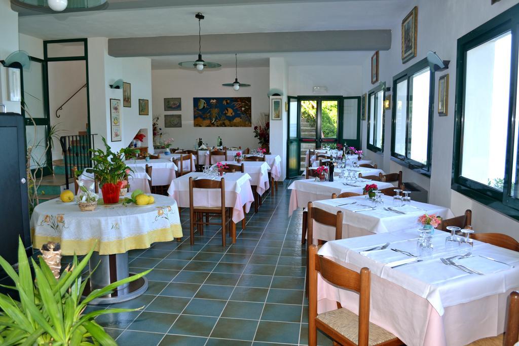 פורטופראיו Hotel Scoglio Bianco מראה חיצוני תמונה